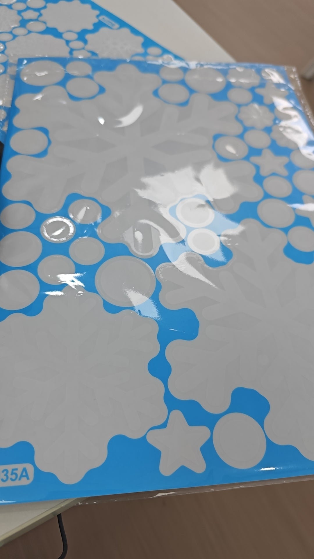 Reusable & Removable Christmas Window Decorations | Snowflake Stickers | Double Sided Xmas Scene Window Clings for Glass Window Decals