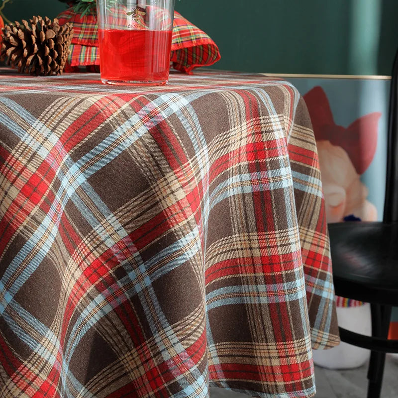 Christmas Tablecloth Round Plaid Tablecloth Wrinkle Resistant Rustic Christmas Checkered Table Cloth for Holiday Party Dining